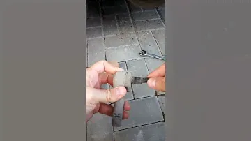 Стучащий наконечник рулевой тяги на Лансер 9